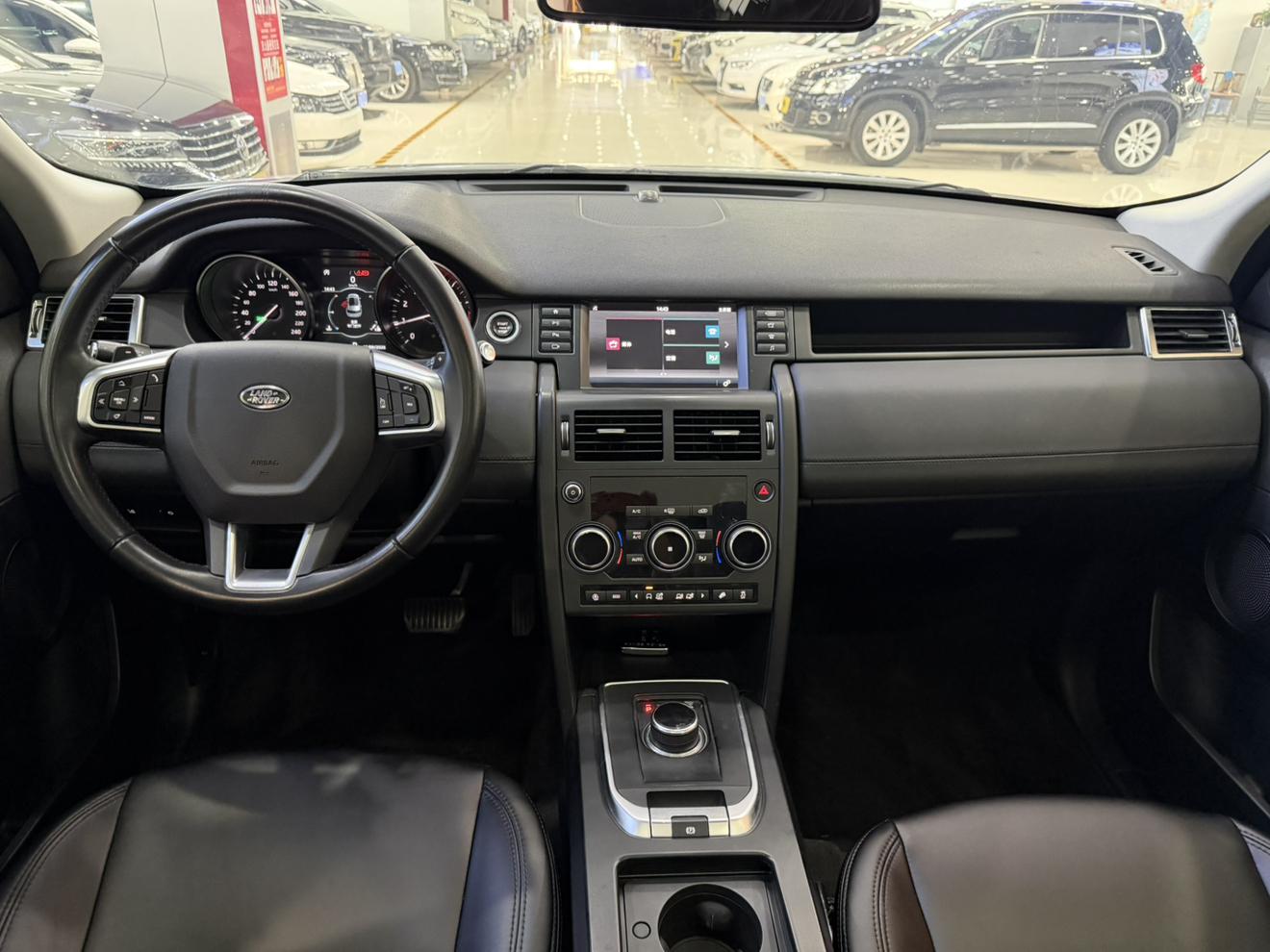 Land Rover Discovery Sport 2019 thumb 8