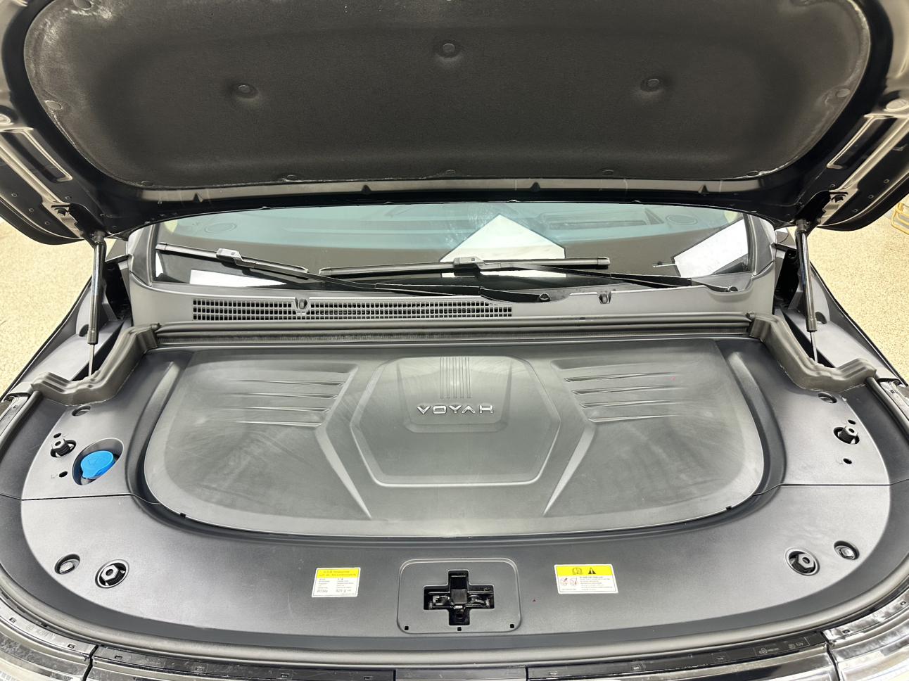 Voyah PHEV 2025 thumb 6
