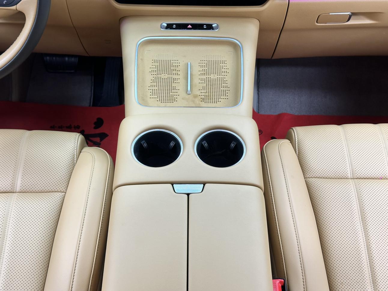 Voyah PHEV 2025 thumb 10