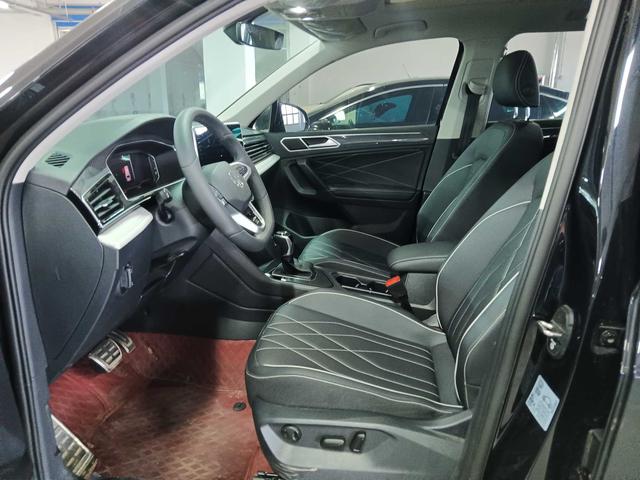 Volkswagen Tiguan 2024 thumb 6
