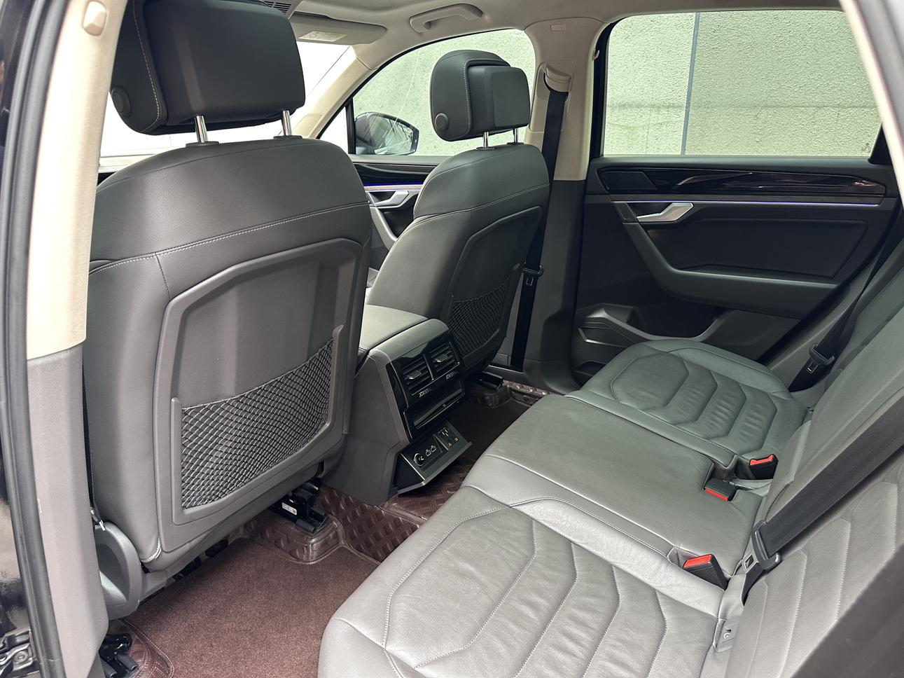 Volkswagen Touareg 2019 thumb 10