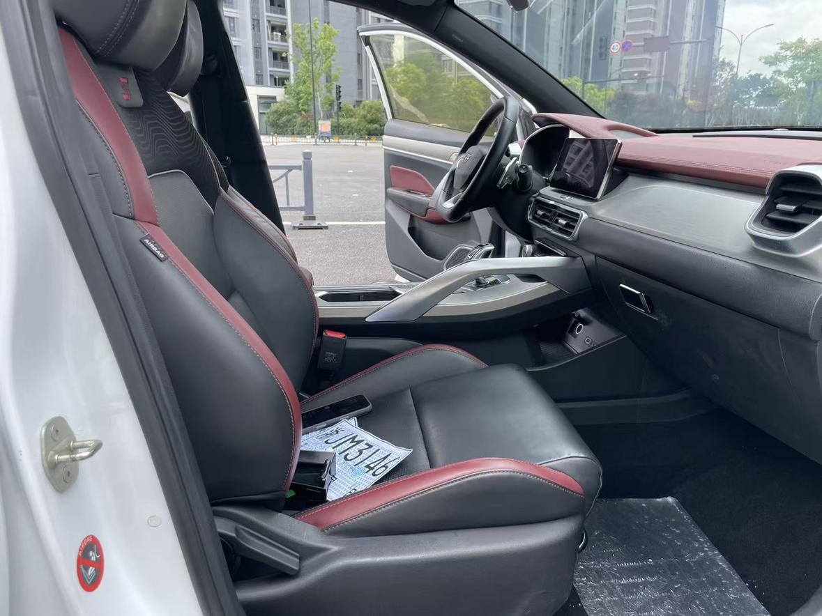 Geely Binyue 2019 thumb 12