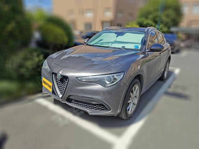 Alfa Romeo Stelvio 2021 thumb 11