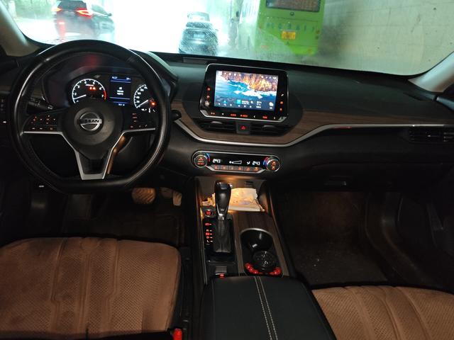 Nissan Altima 2021 thumb 3
