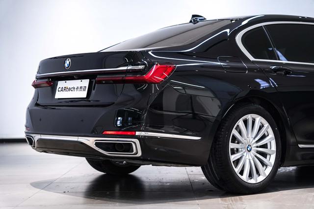 BMW 7 серии 2019 thumb 11