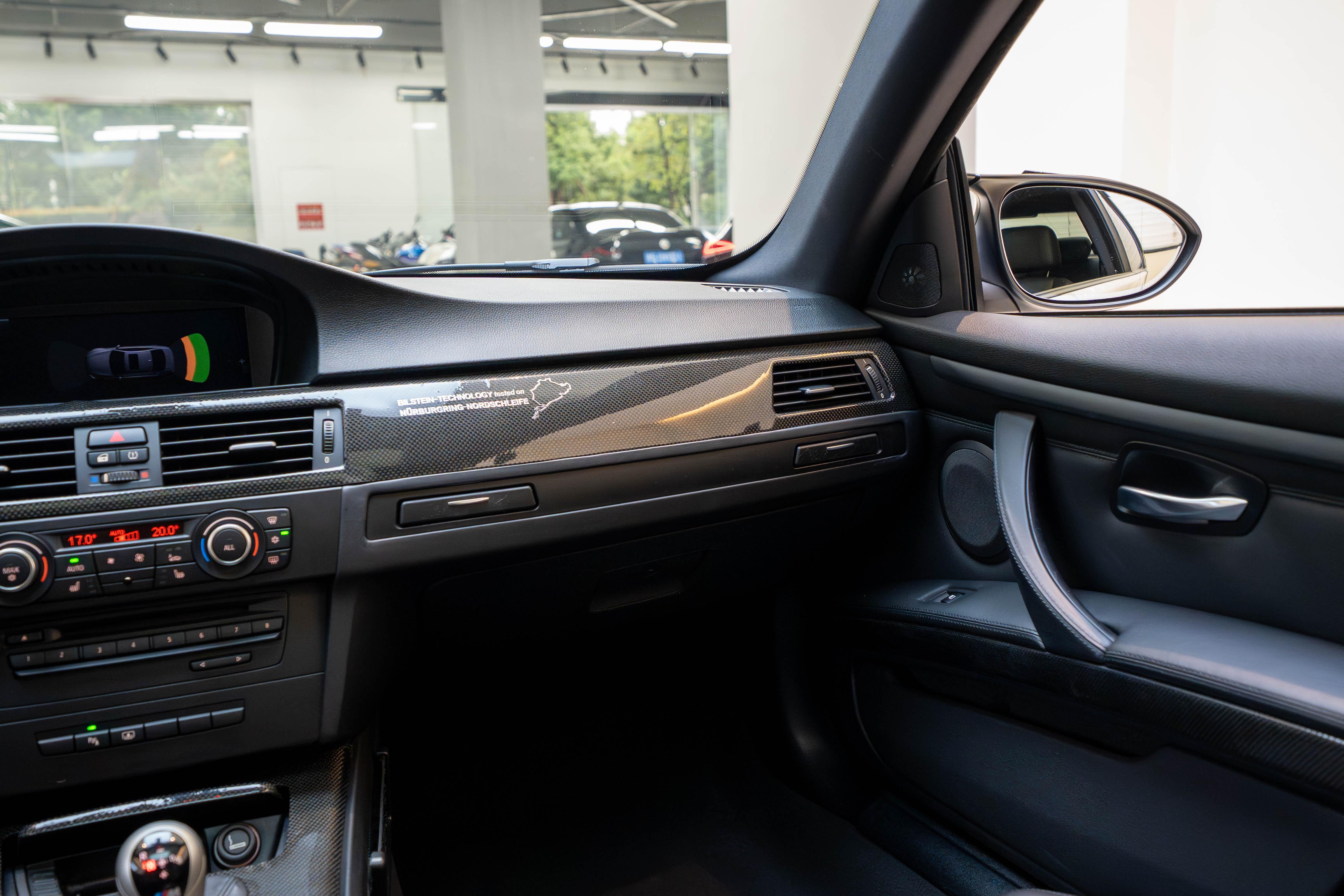 BMW M3 2009 thumb 7