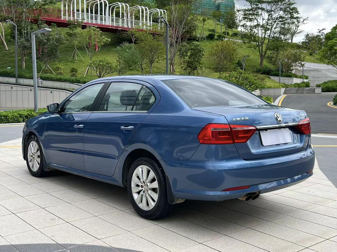 Volkswagen Lavida XR 2013 thumb 2