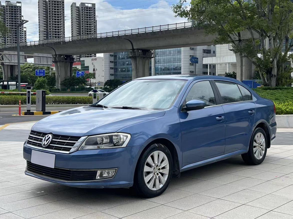 Volkswagen Lavida XR 2013 thumb 8
