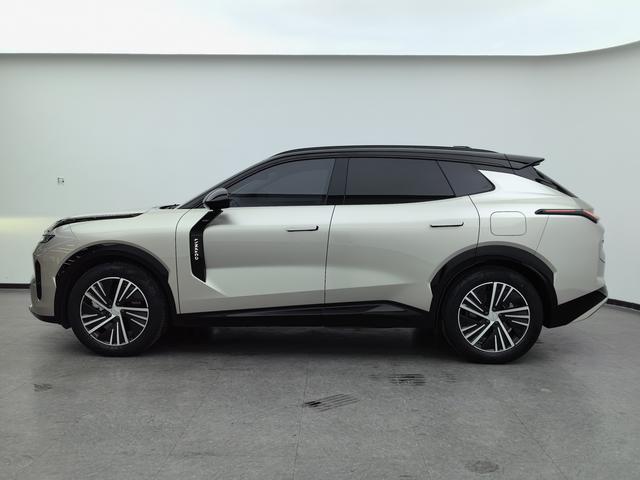 Lynk & Co 08 EM-P 2023 thumb 2