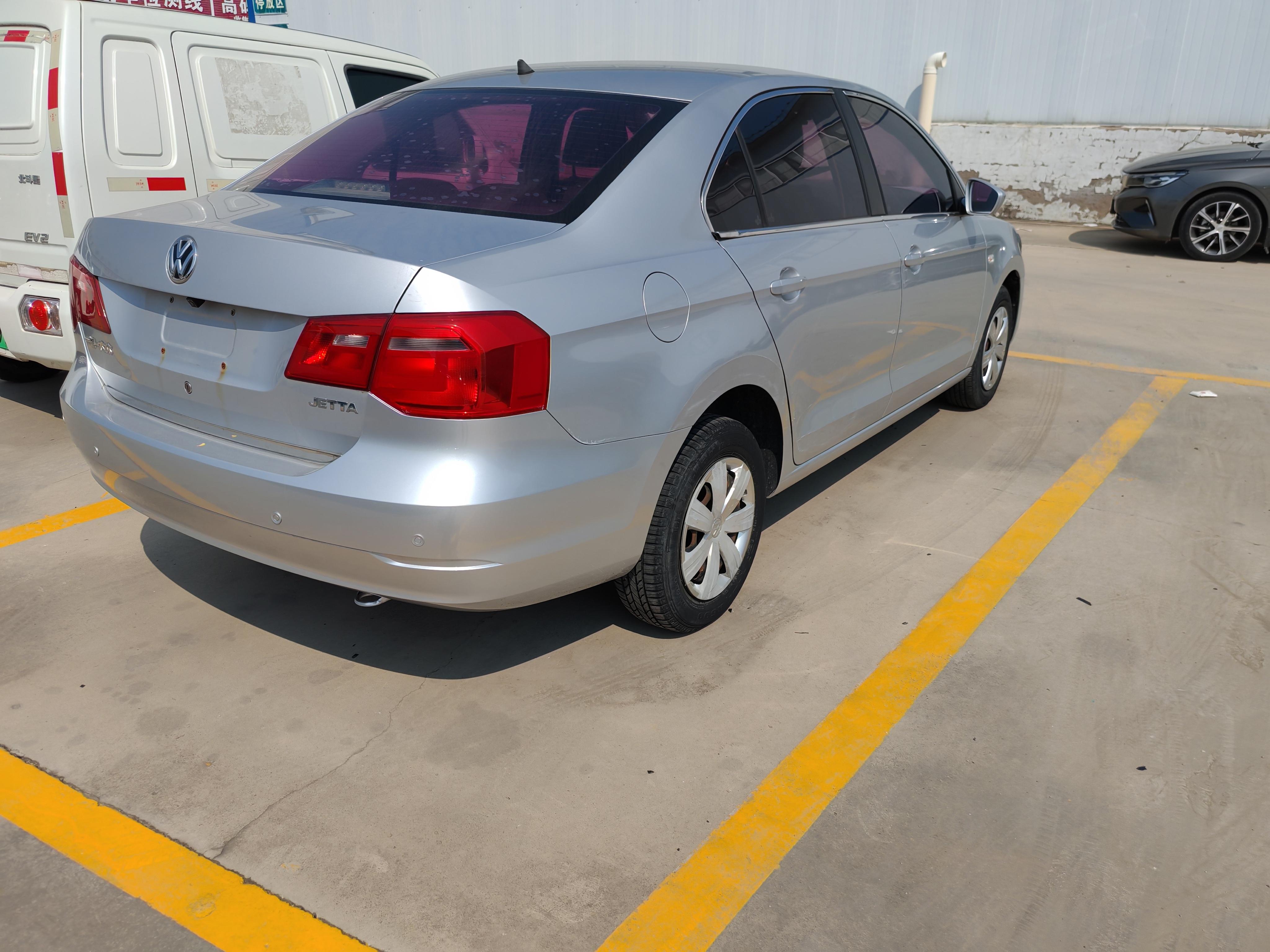 Volkswagen Jetta 2015 thumb 4