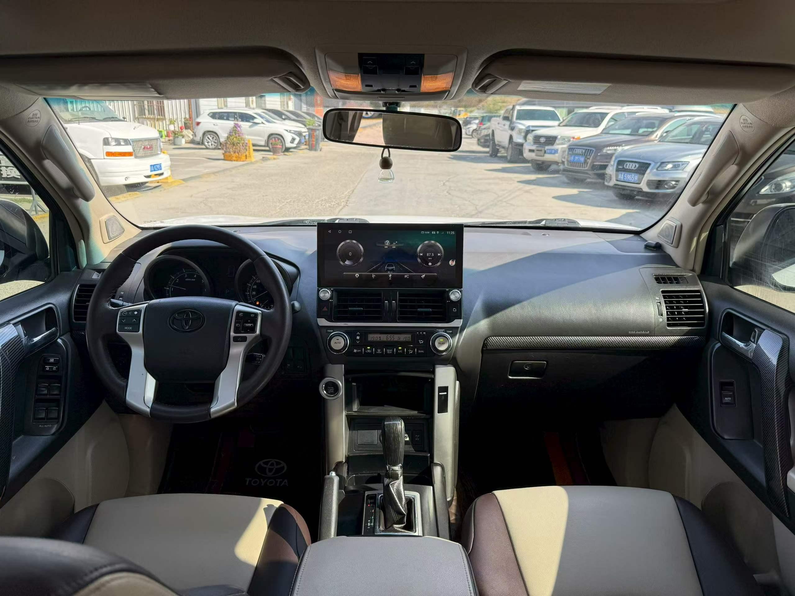 Toyota Land Cruiser Prado 2010 thumb 5