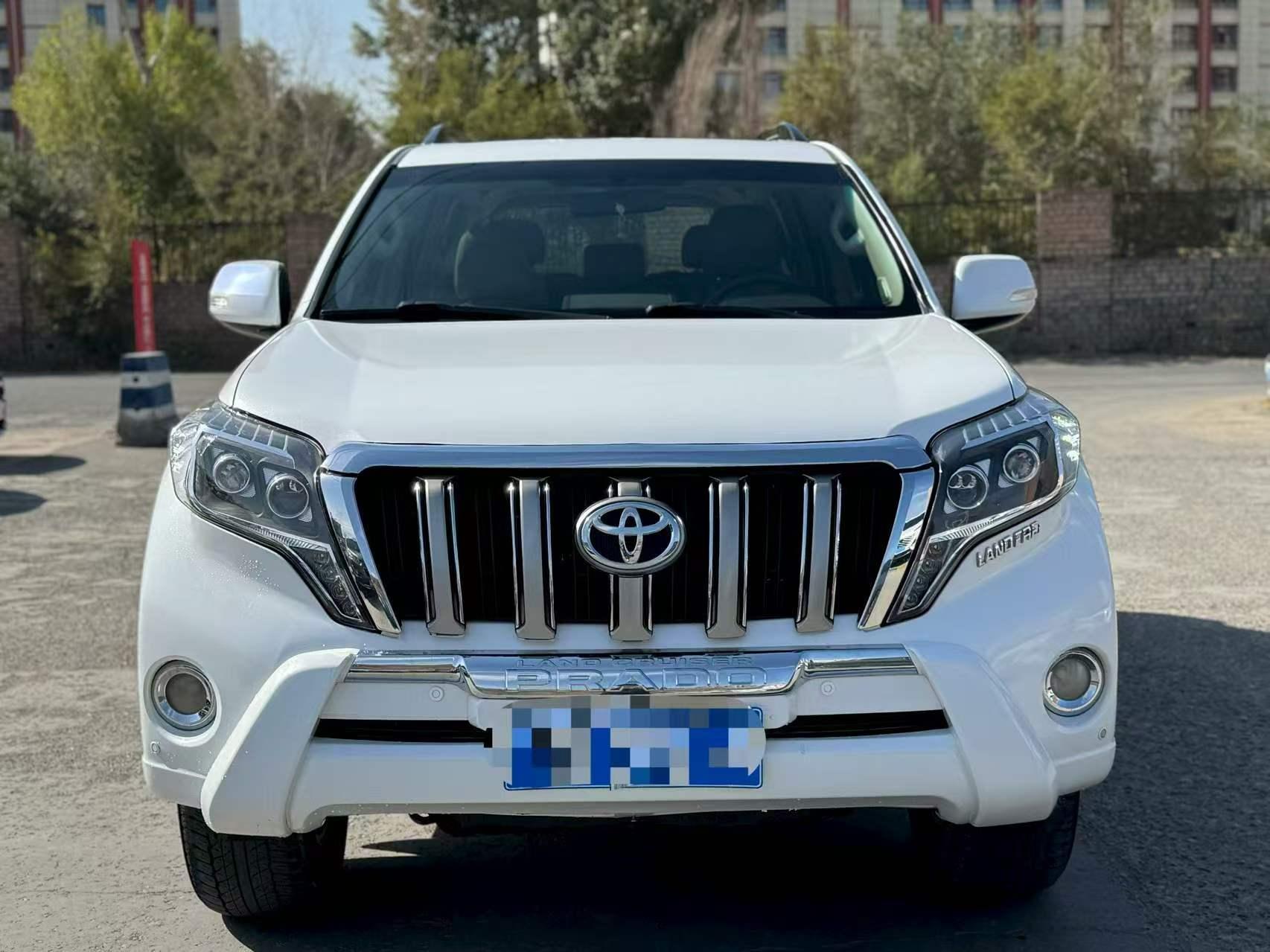 Toyota Land Cruiser Prado 2010 thumb 9