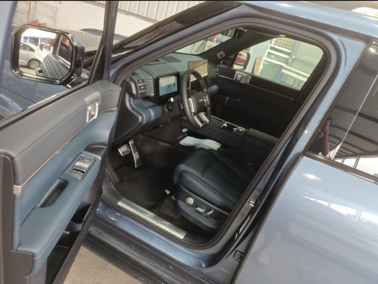 BYD Fangchengbao 7 PHEV 2025 thumb 5