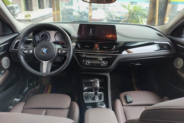 BMW 1 серии 2021 thumb 10