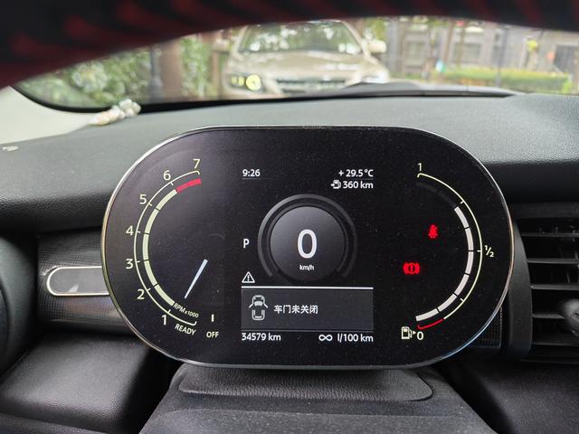 Mini Hatch 2021 thumb 4
