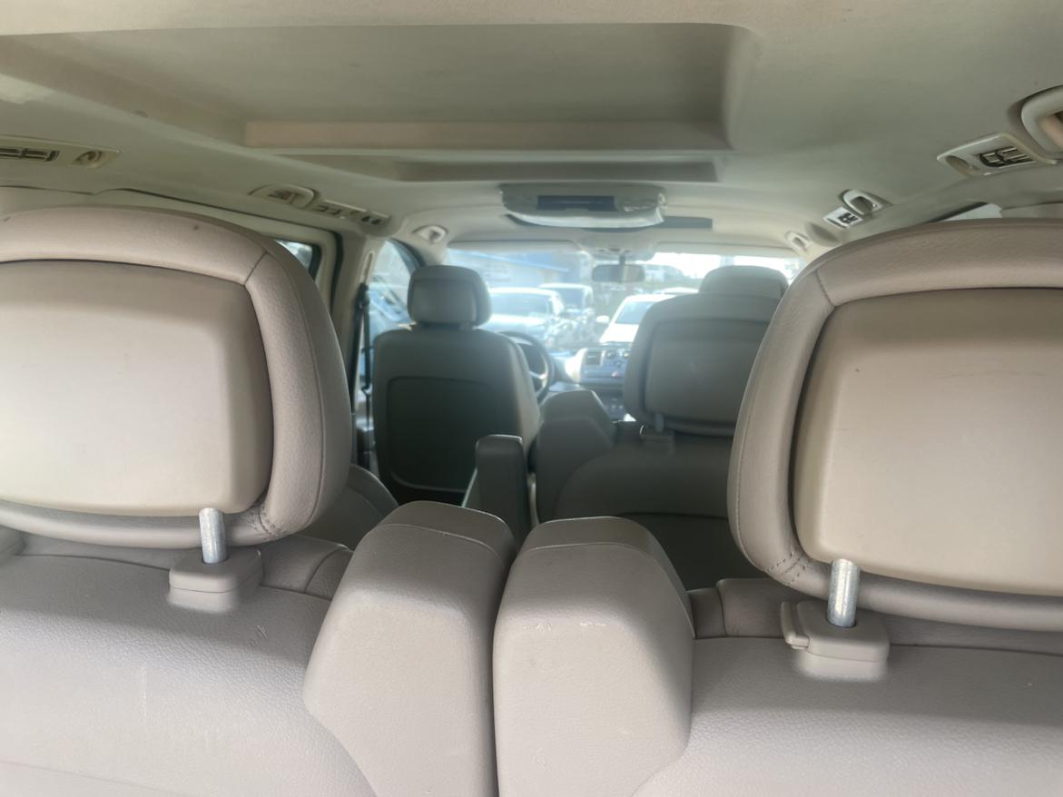 Mercedes-Benz Wei Ya Nuo 2010 thumb 5