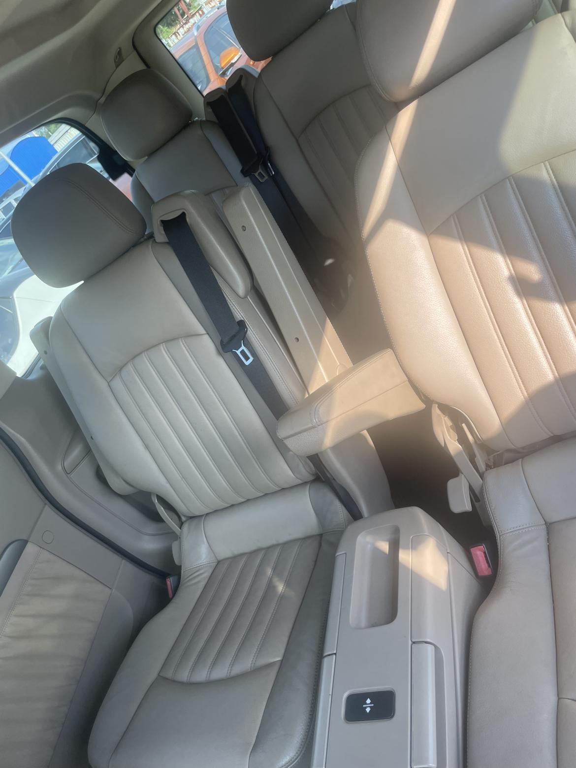 Mercedes-Benz Wei Ya Nuo 2010 thumb 9