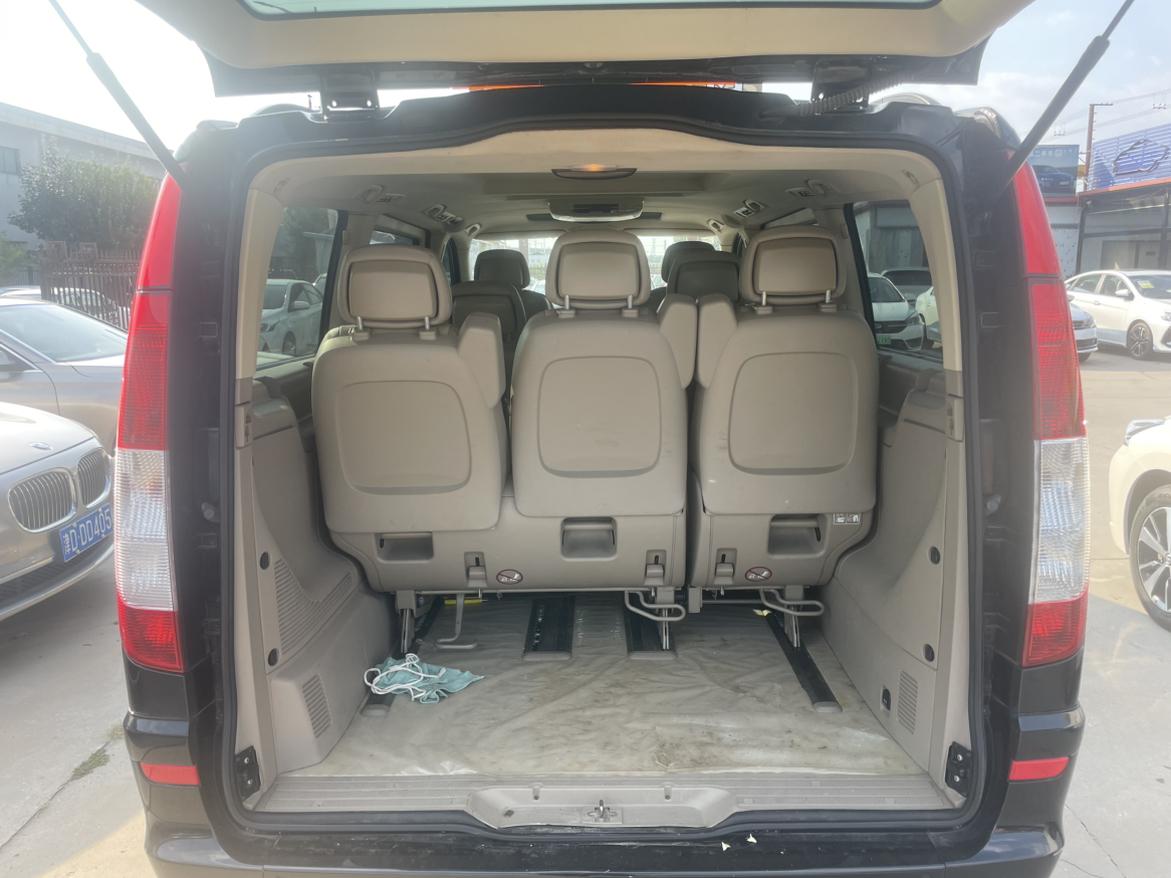 Mercedes-Benz Wei Ya Nuo 2010 thumb 10