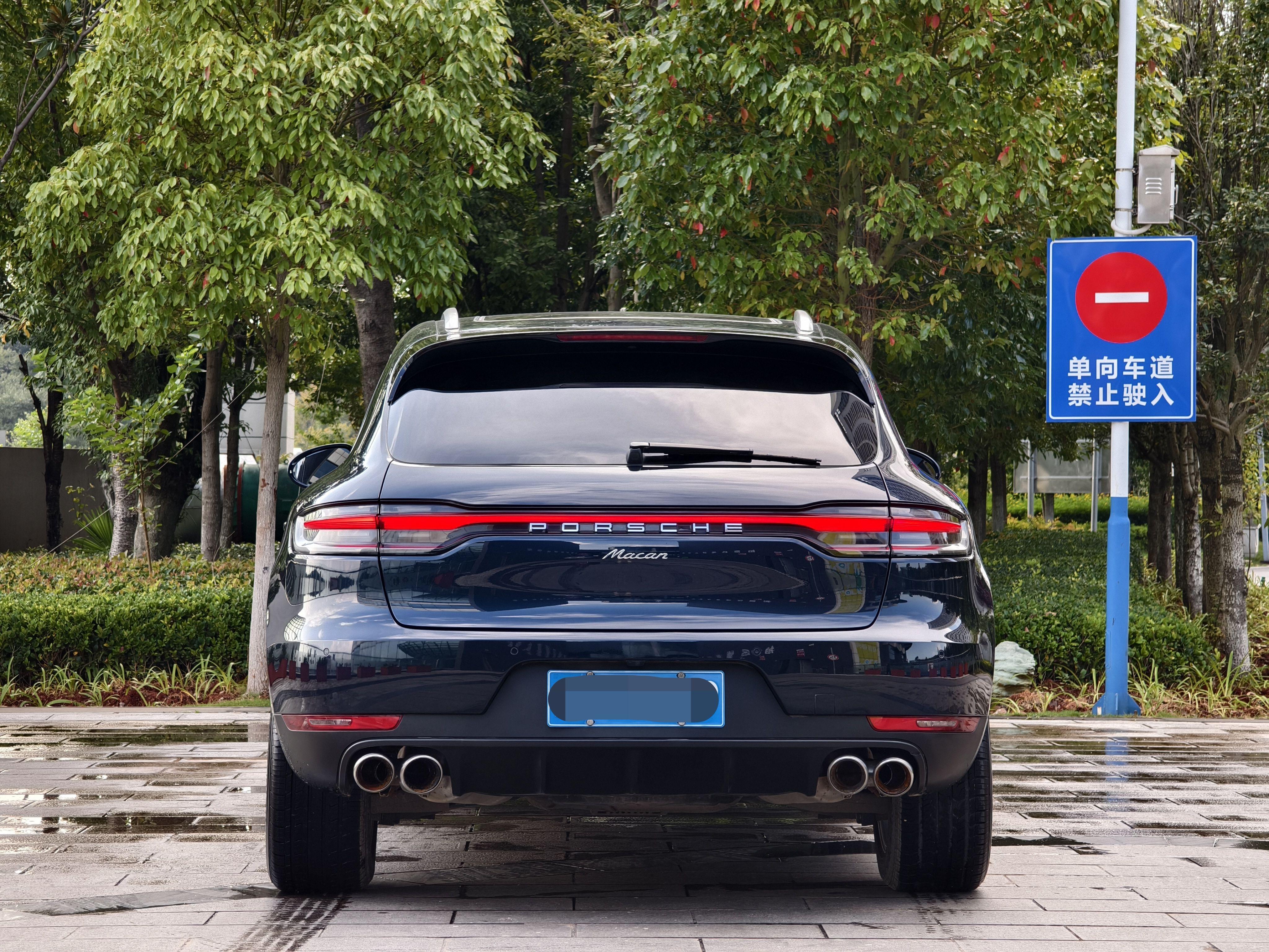 Porsche Macan 2018 thumb 2