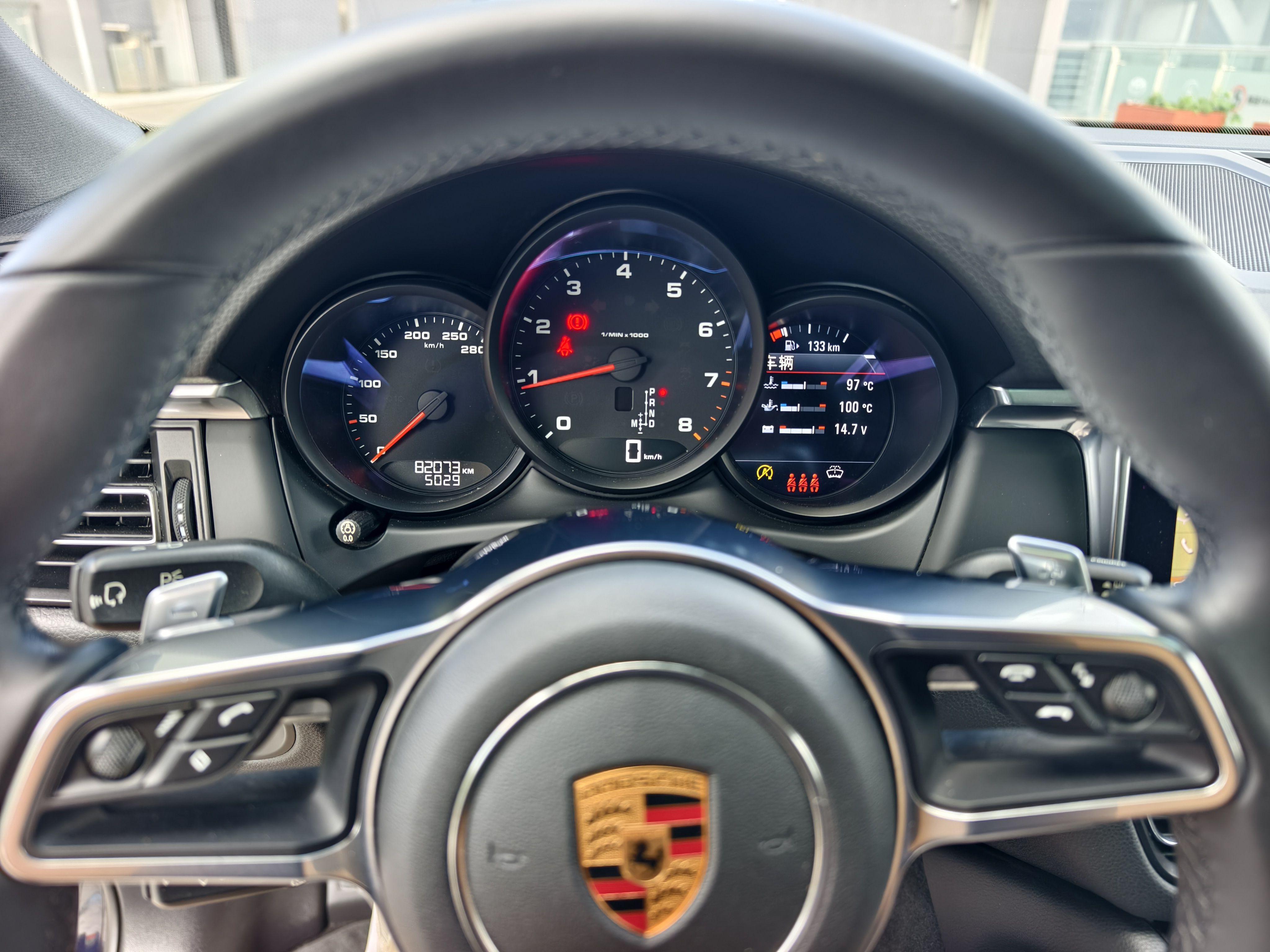 Porsche Macan 2018 thumb 6