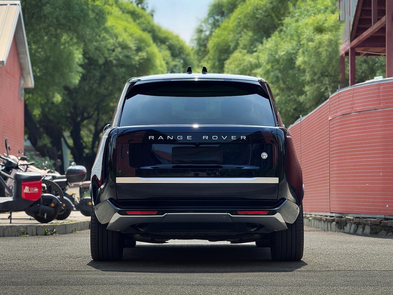 Land Rover Range Rover 2023 thumb 3