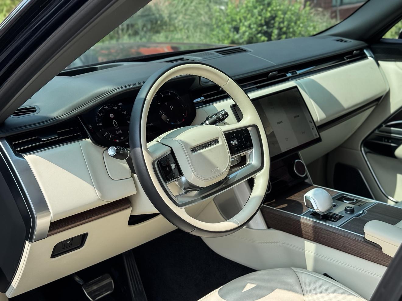 Land Rover Range Rover 2023 thumb 10