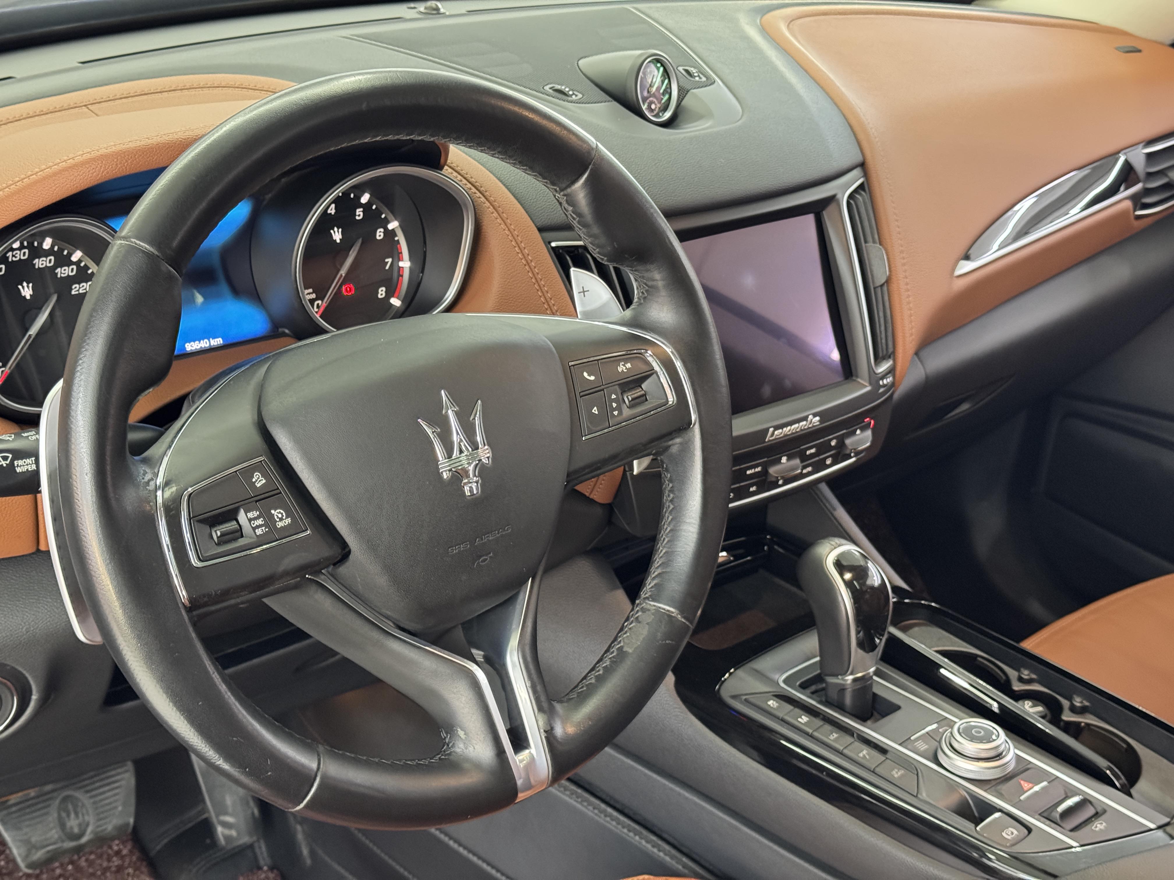 Maserati Levante 2018 thumb 4