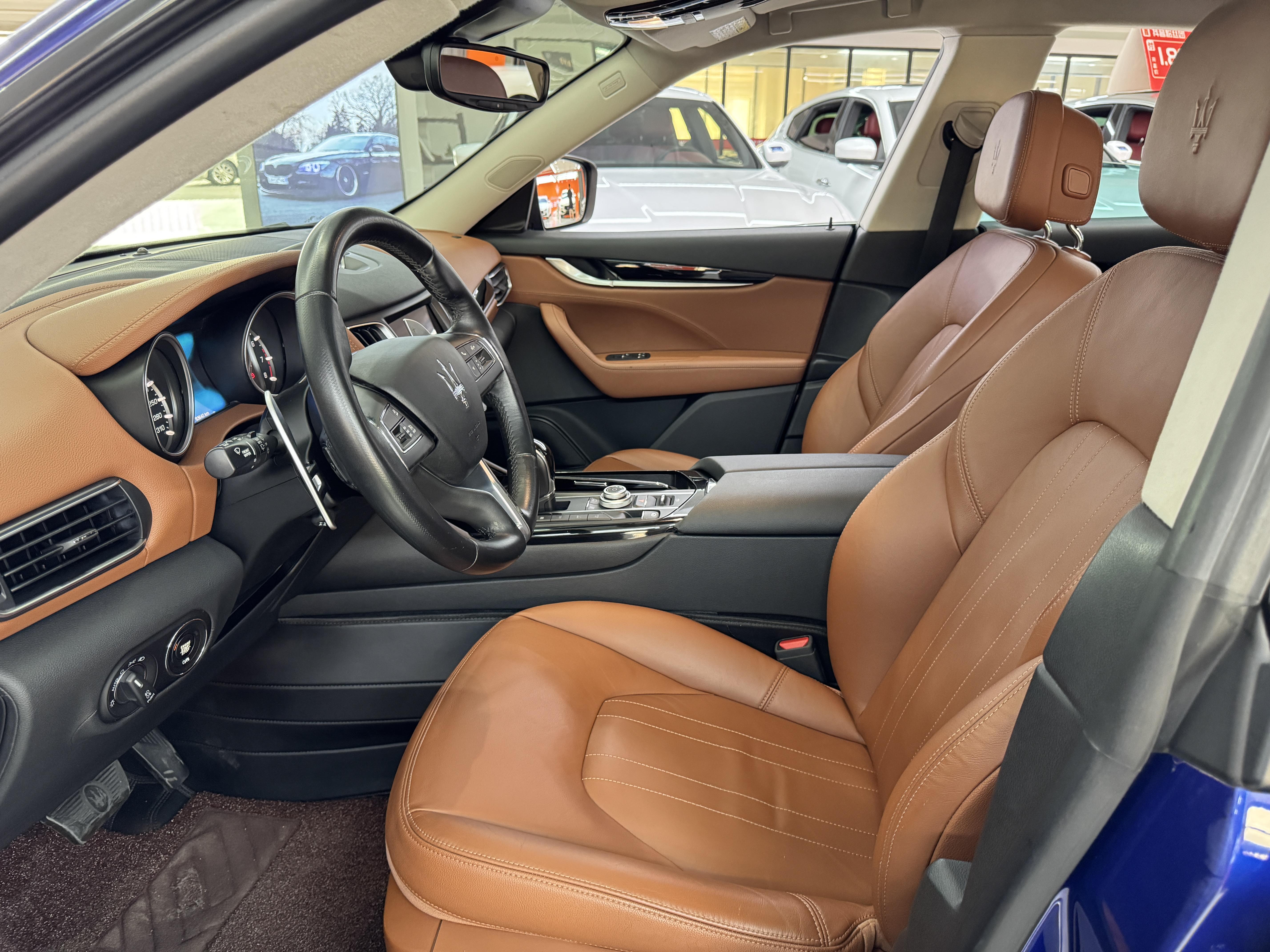 Maserati Levante 2018 thumb 7