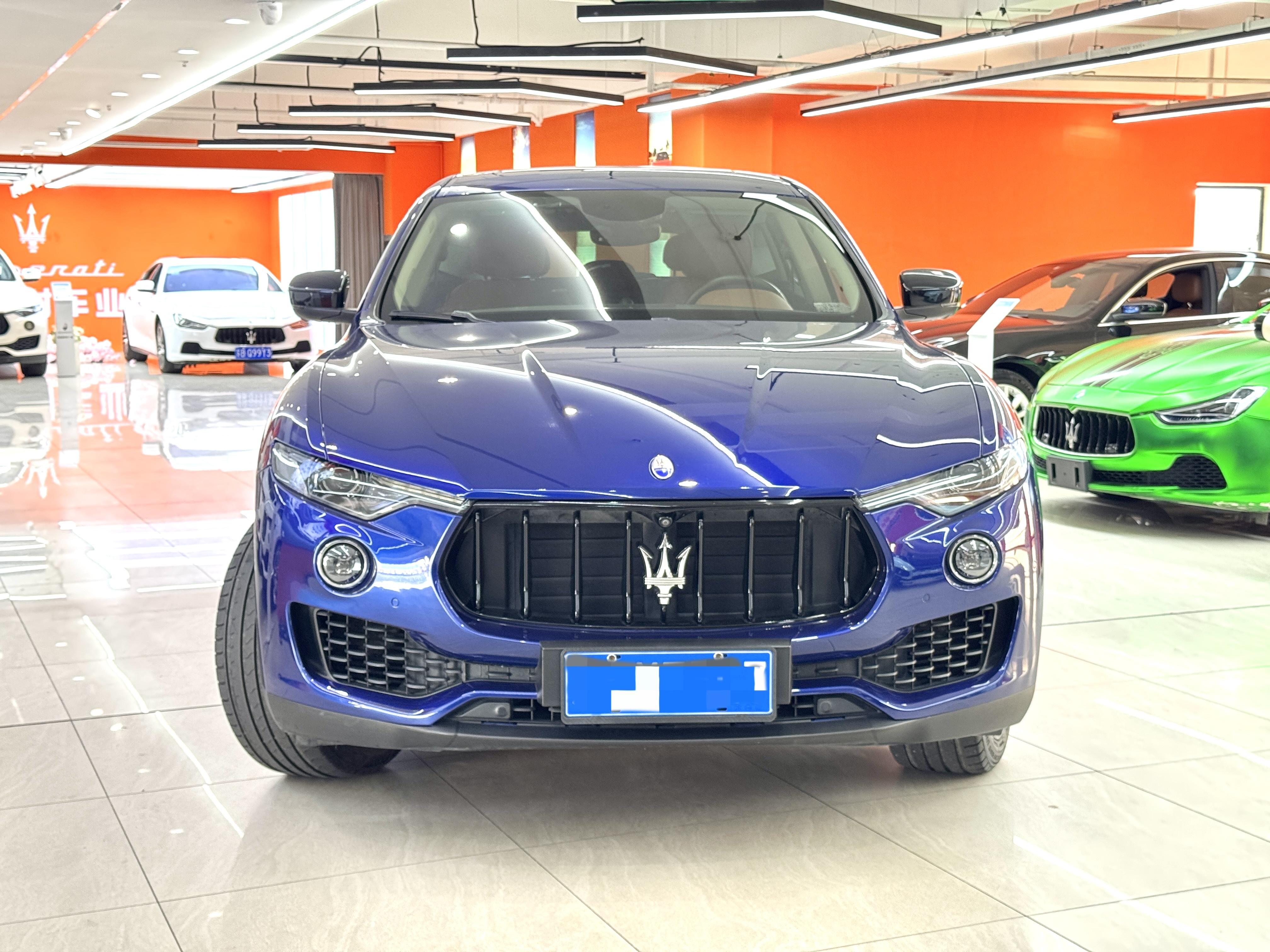 Maserati Levante 2018 thumb 9