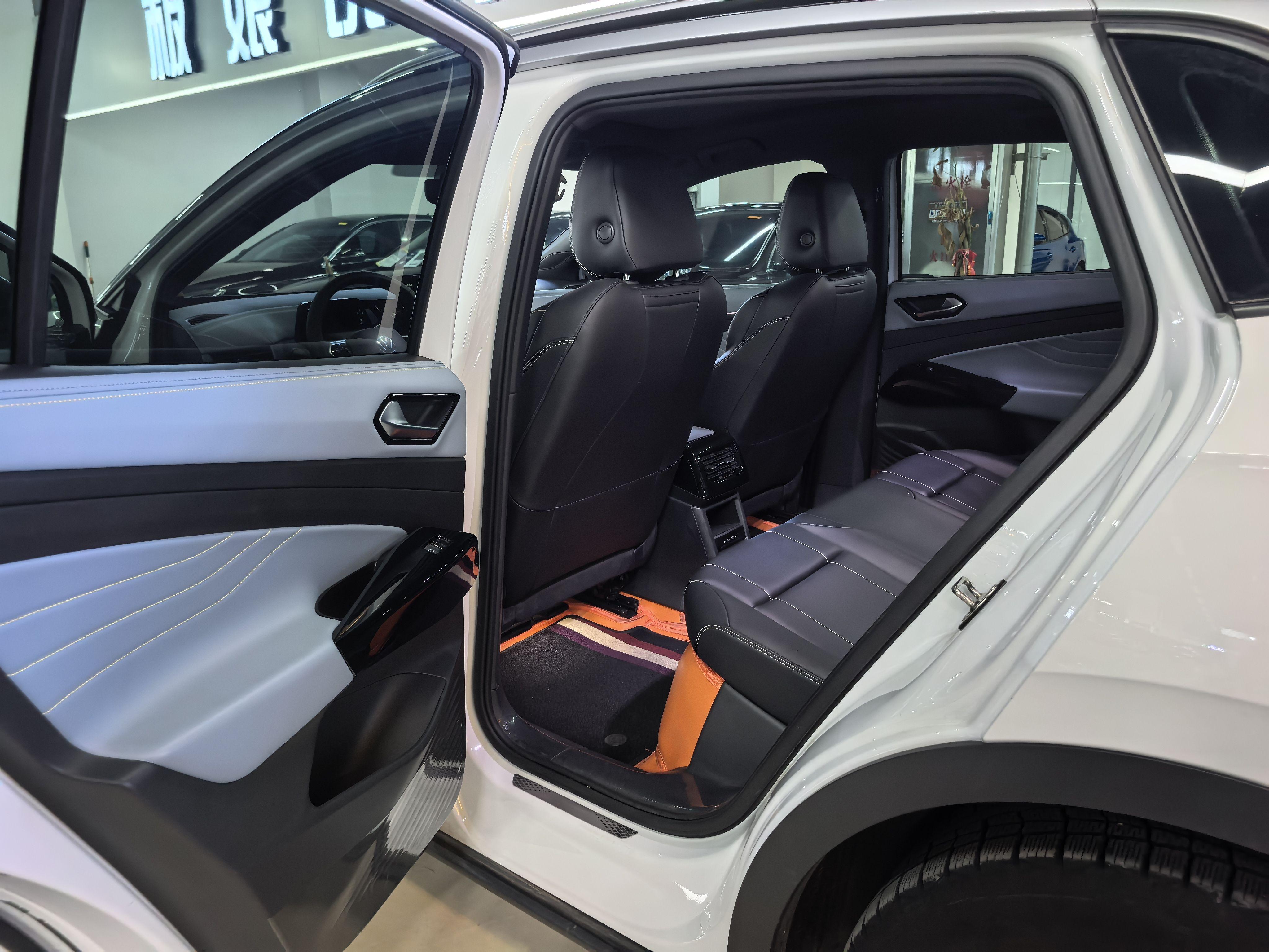 Volkswagen ID.4 2024 thumb 11