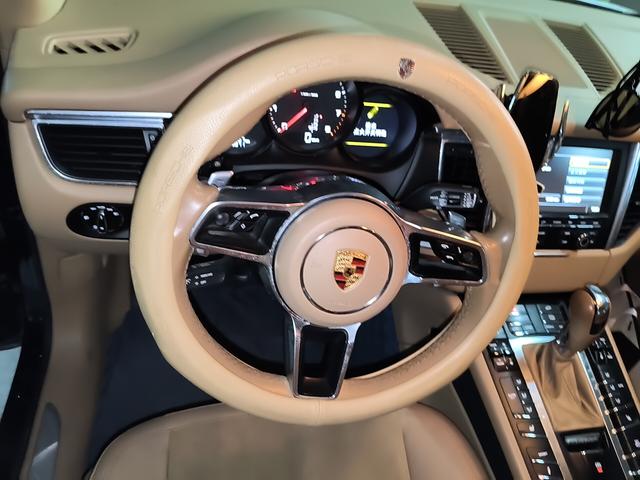 Porsche Macan 2014 thumb 5
