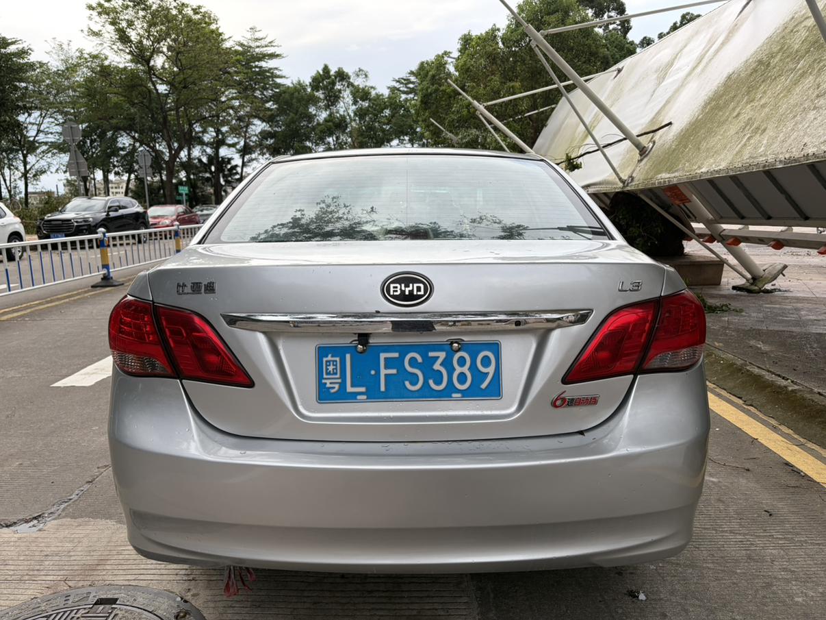 BYD L3 2013 thumb 3