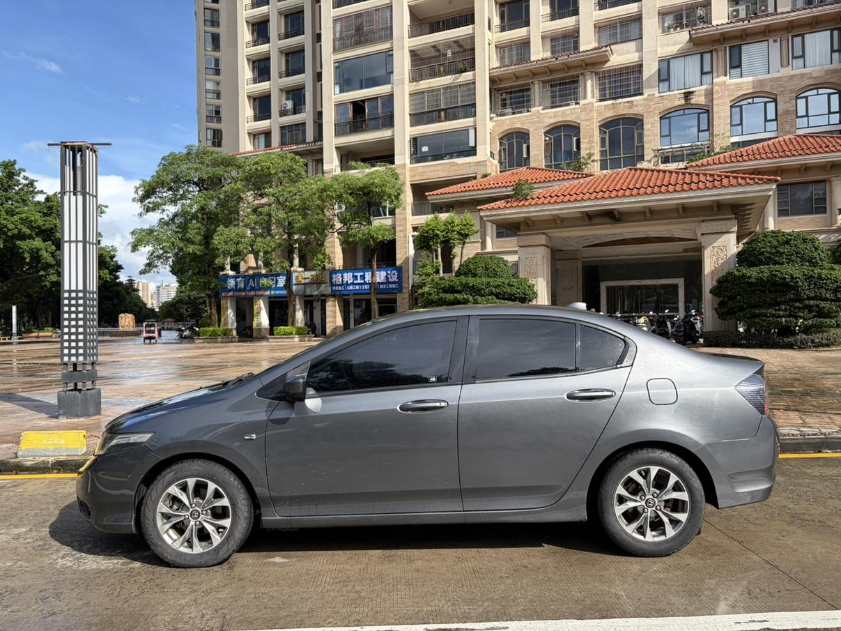 Honda City 2014 thumb 2
