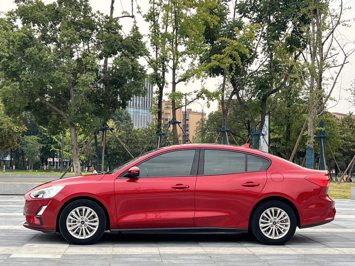 Ford Focus ST 2019 thumb 2