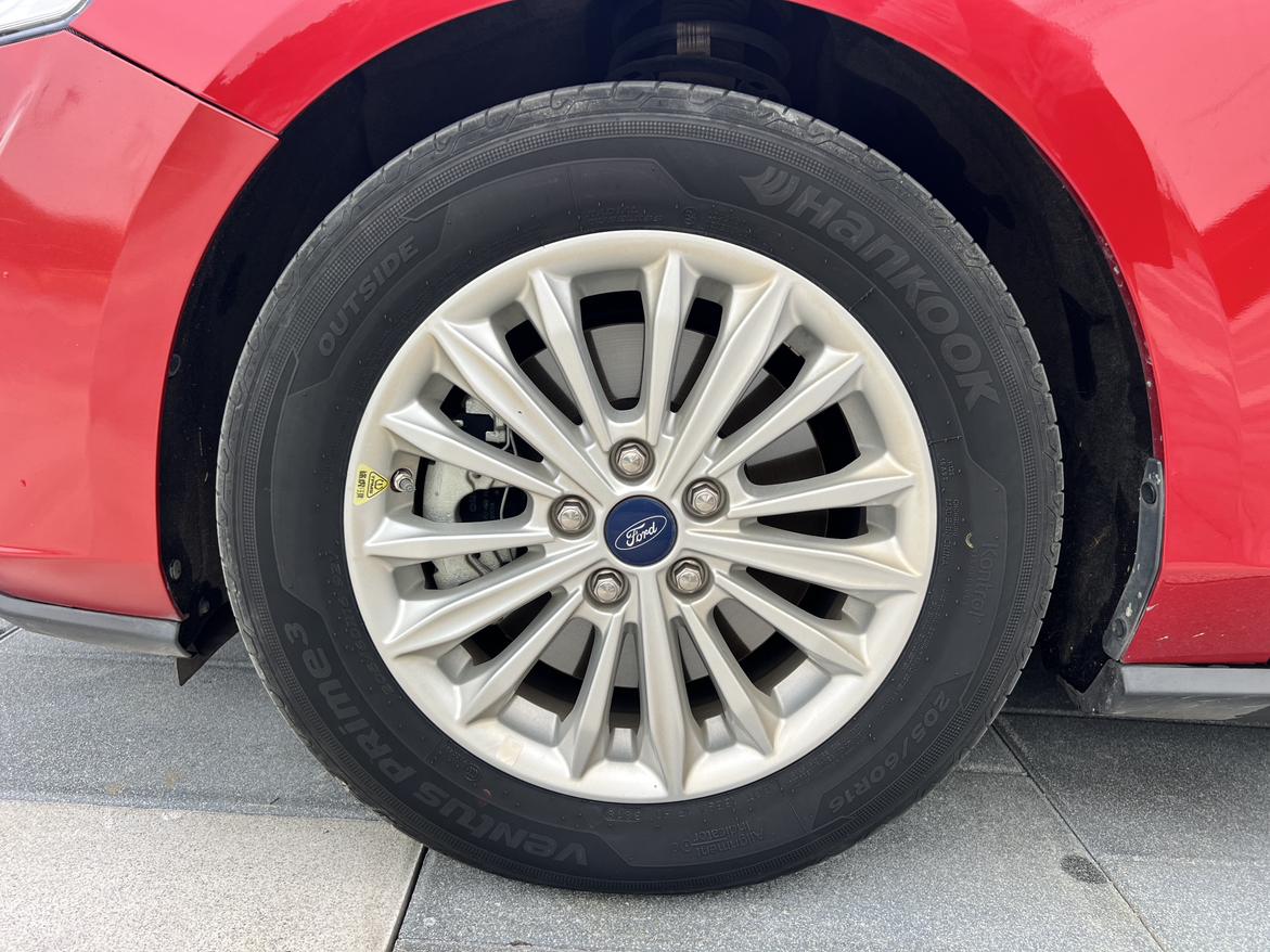 Ford Focus ST 2019 thumb 7