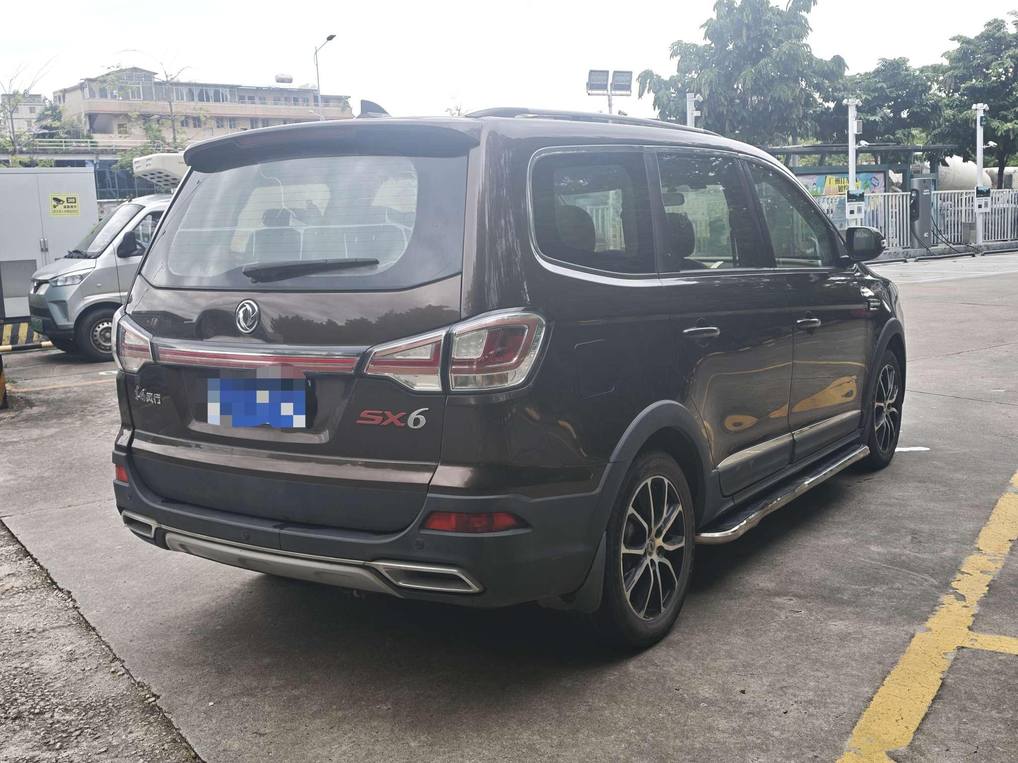 Dongfeng Fengxing SX6 2016 thumb 4