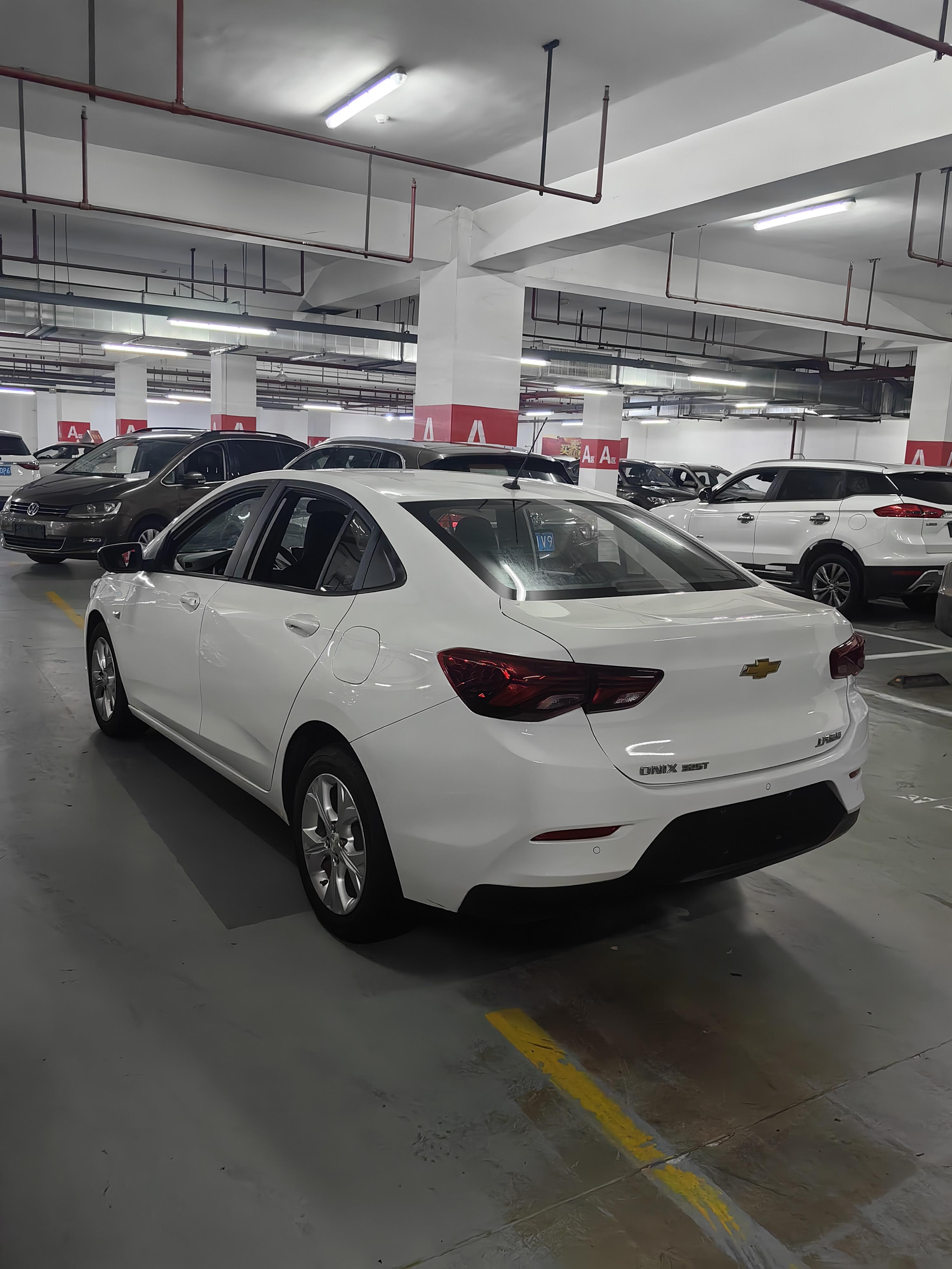 Chevrolet Cavalier 2020 thumb 2