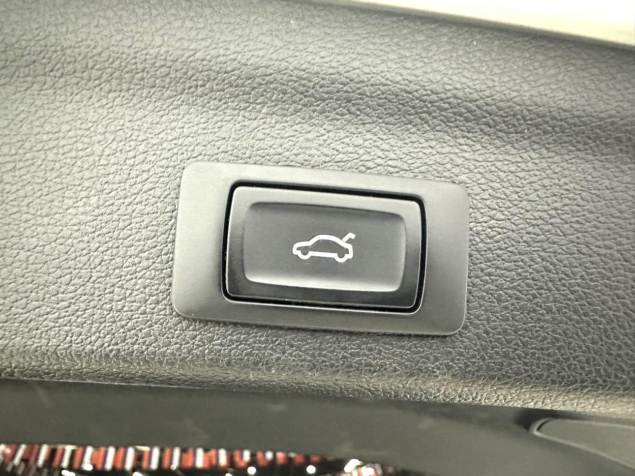 Audi Q3 2022 thumb 9
