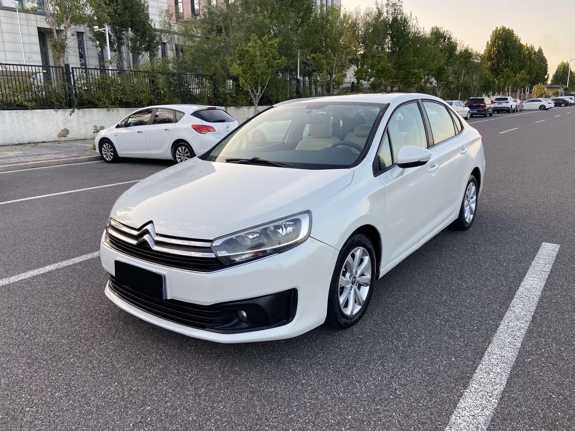Citroen C4 2016 thumb 8
