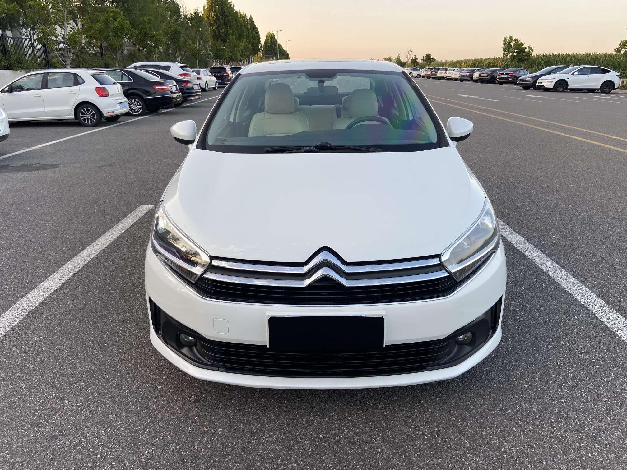 Citroen C4 2016 thumb 9