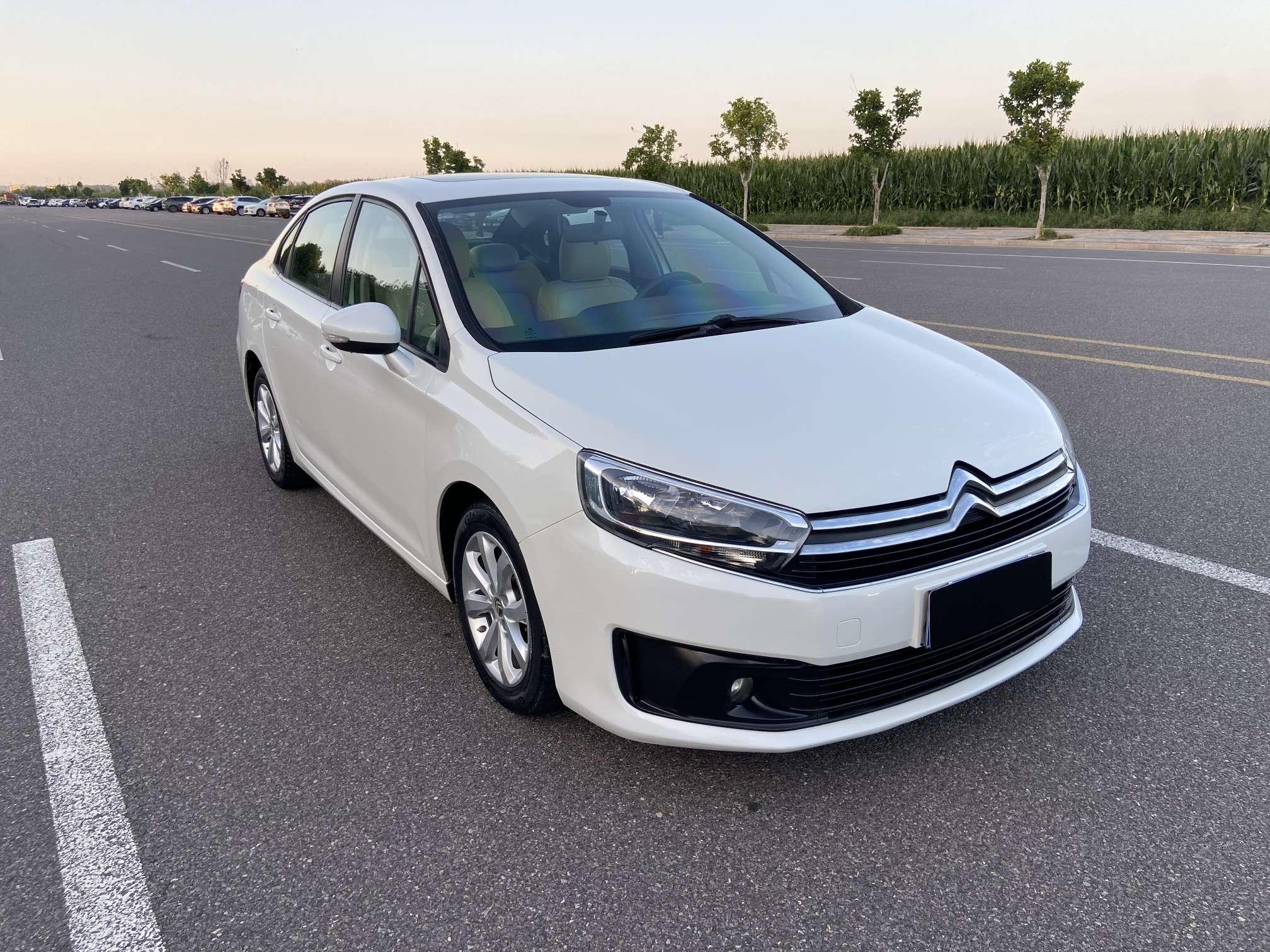 Citroen C4 2016 thumb 10