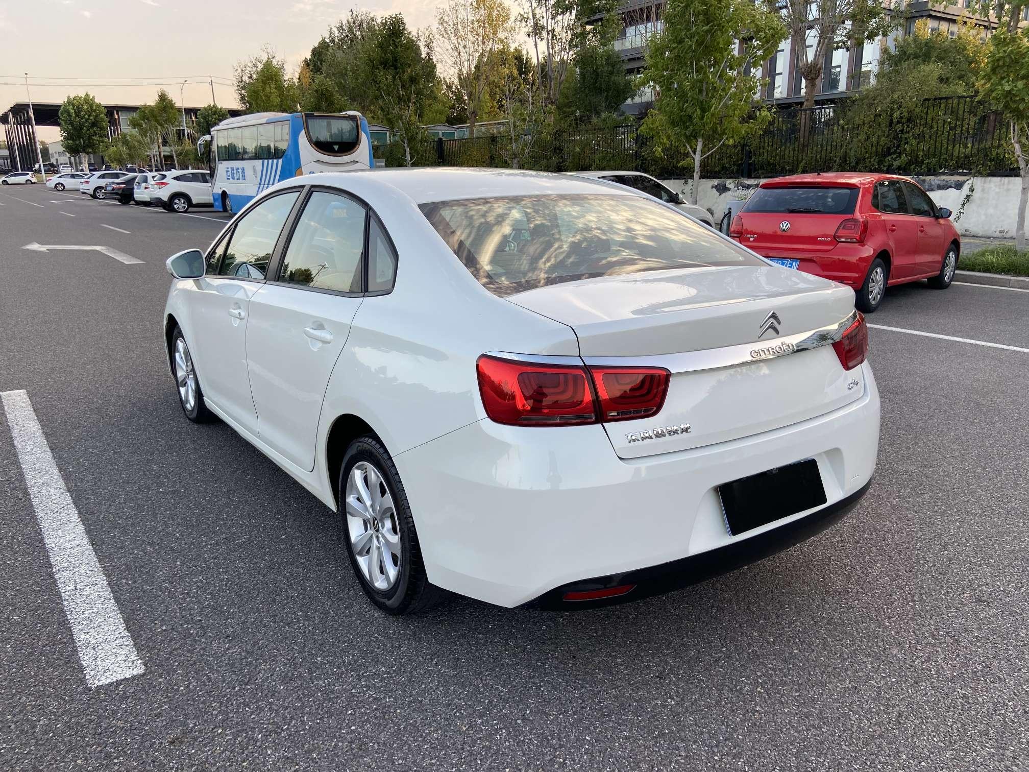 Citroen C4 2016 thumb 11