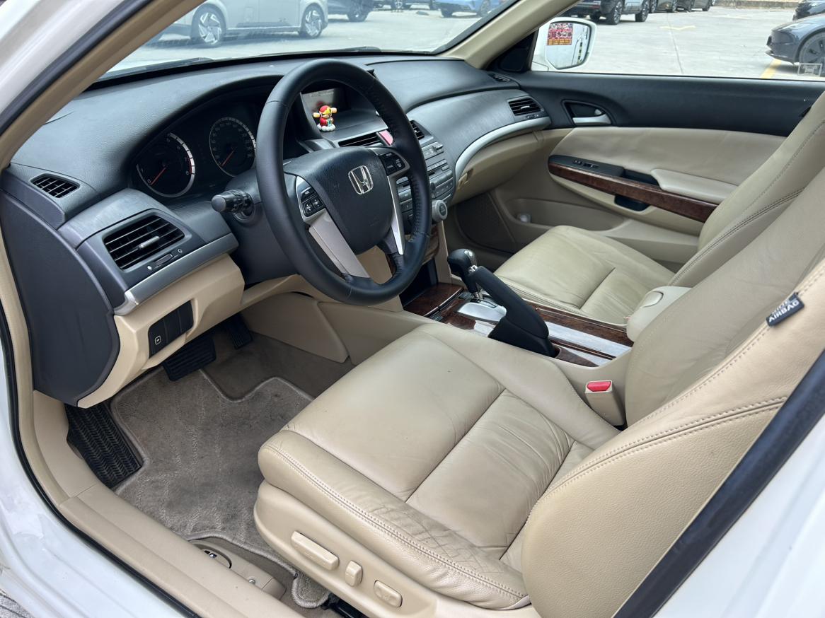 Honda Accord 2011 thumb 5