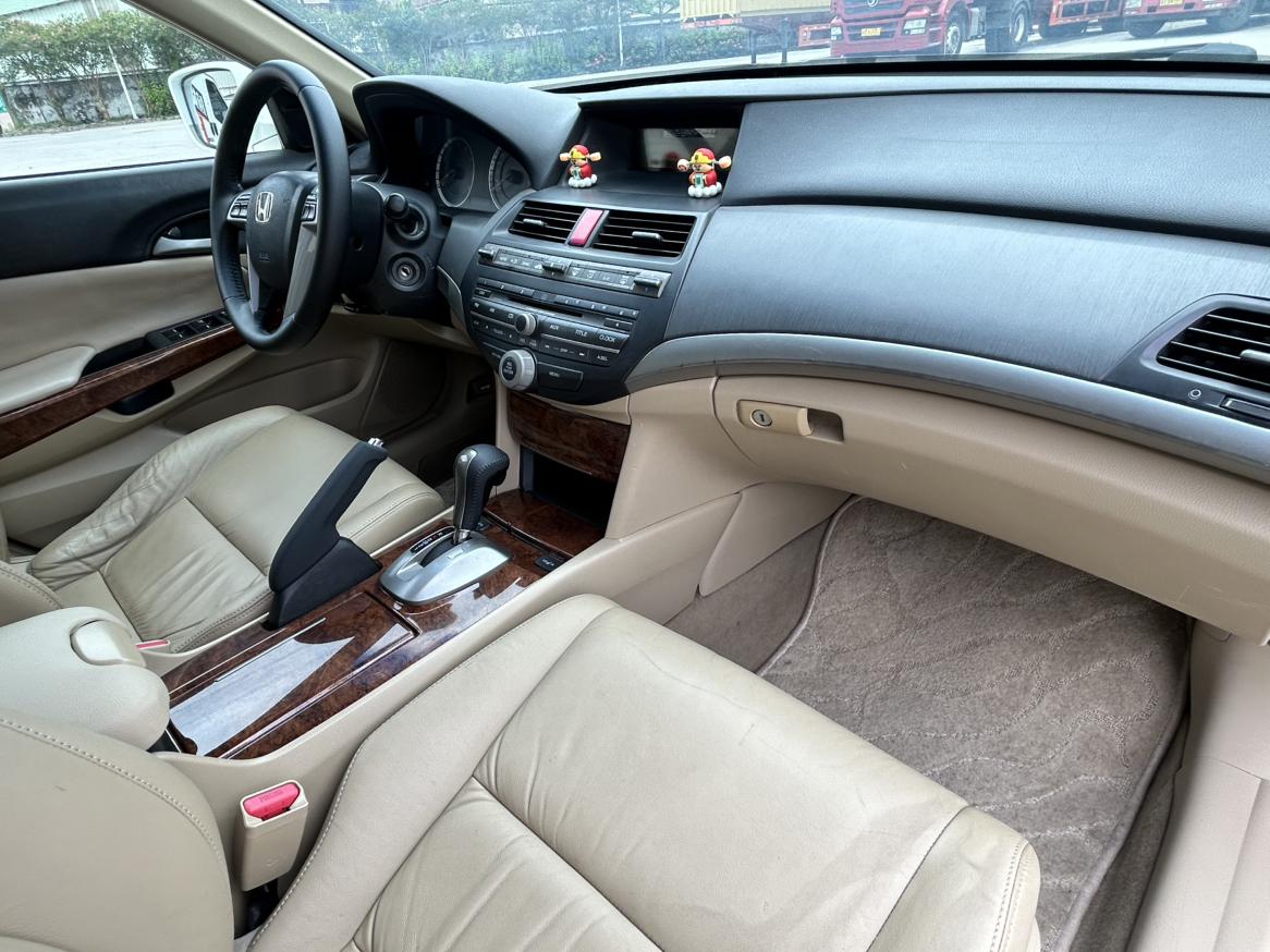 Honda Accord 2011 thumb 12