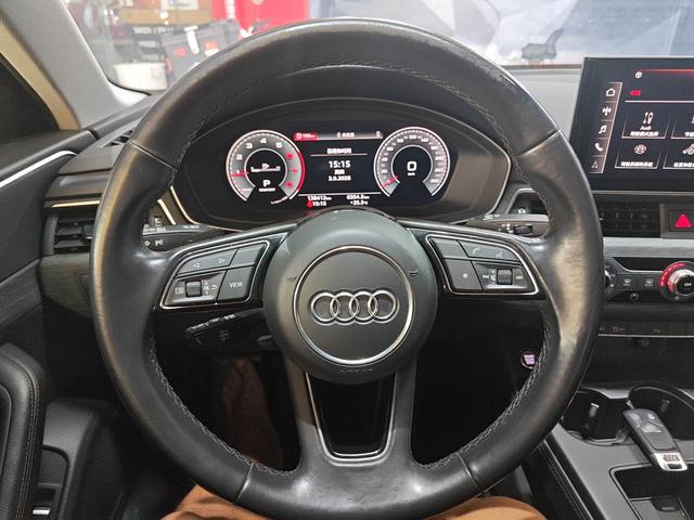 Audi A4 2022 thumb 6