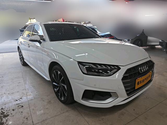 Audi A4 2022 thumb 12