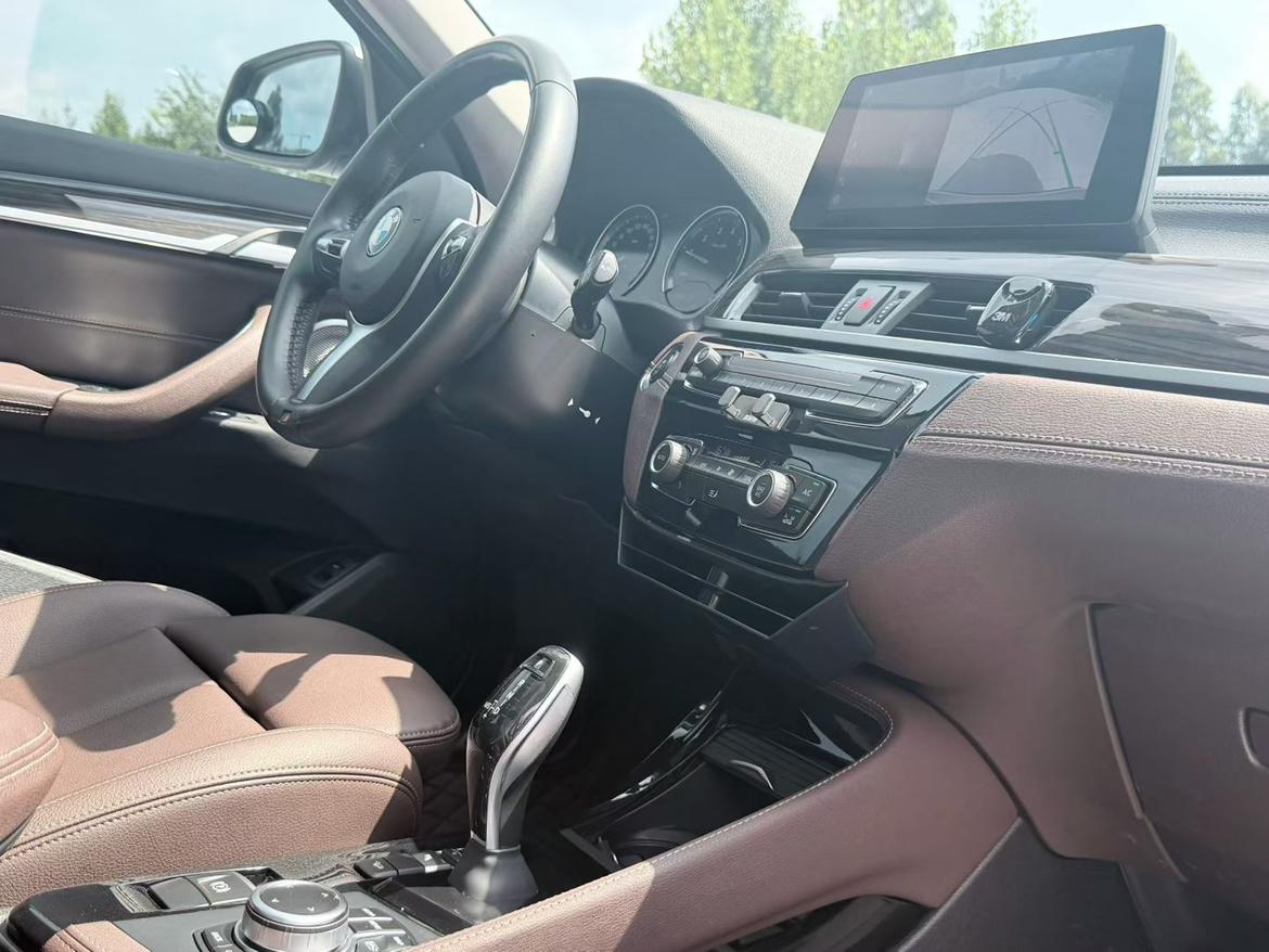 BMW X1 2021 thumb 5