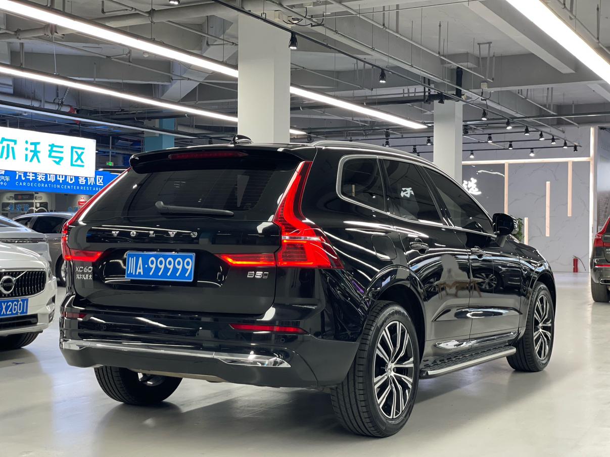 Volvo XC60 2022 thumb 3