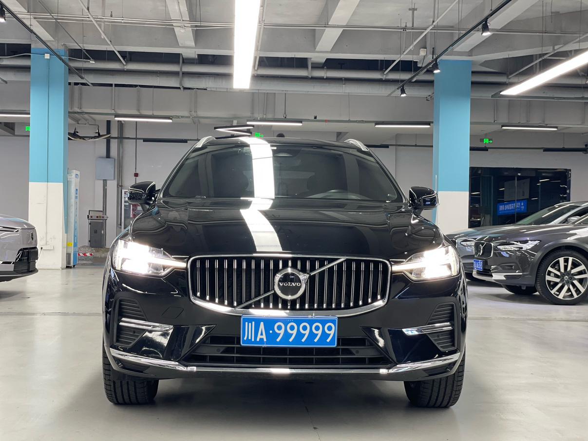 Volvo XC60 2022 thumb 4