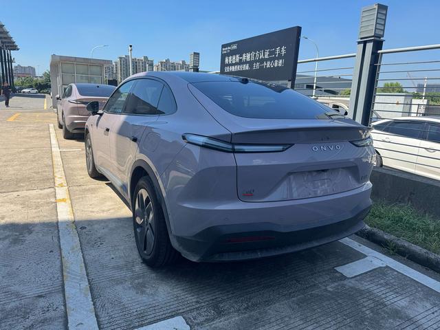 NIO ONVO L60 2025 thumb 10